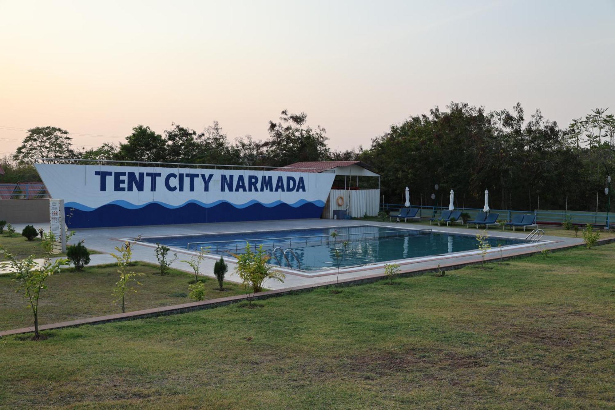 Praveg Tent City Narmada, Statue Of Unity Kevadia Exterior photo